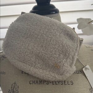 132. lululemon athletica Cream fleece Belt Bag New with tags